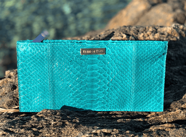Handbags, Wallets & Cases - Travel Wallet <I> Turquoise<I/>