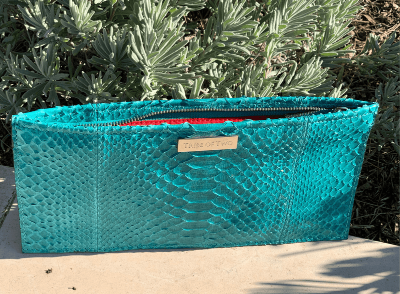Handbags, Wallets & Cases - Travel Wallet <I> Turquoise<I/>